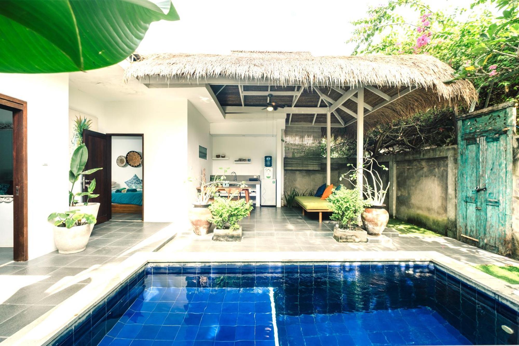 Mewali Villa'S Kuta  Exterior photo